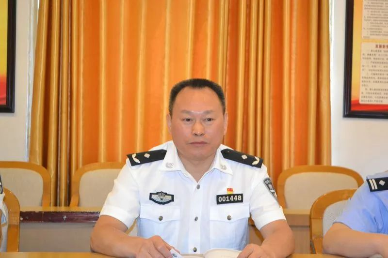 我校举行"四川警察学院优质生源基地"授牌仪式