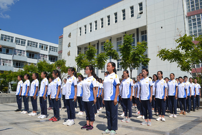 军训,一场与青春和意志的美丽邂逅 - 四川省苍溪中学校