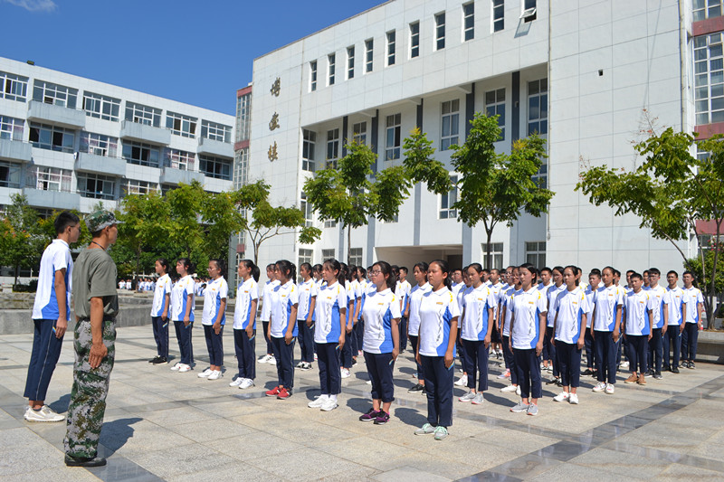 军训,一场与青春和意志的美丽邂逅 - 四川省苍溪中学校